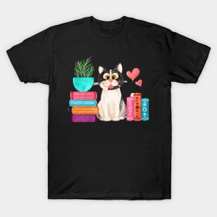 Cute cat and books T-Shirt